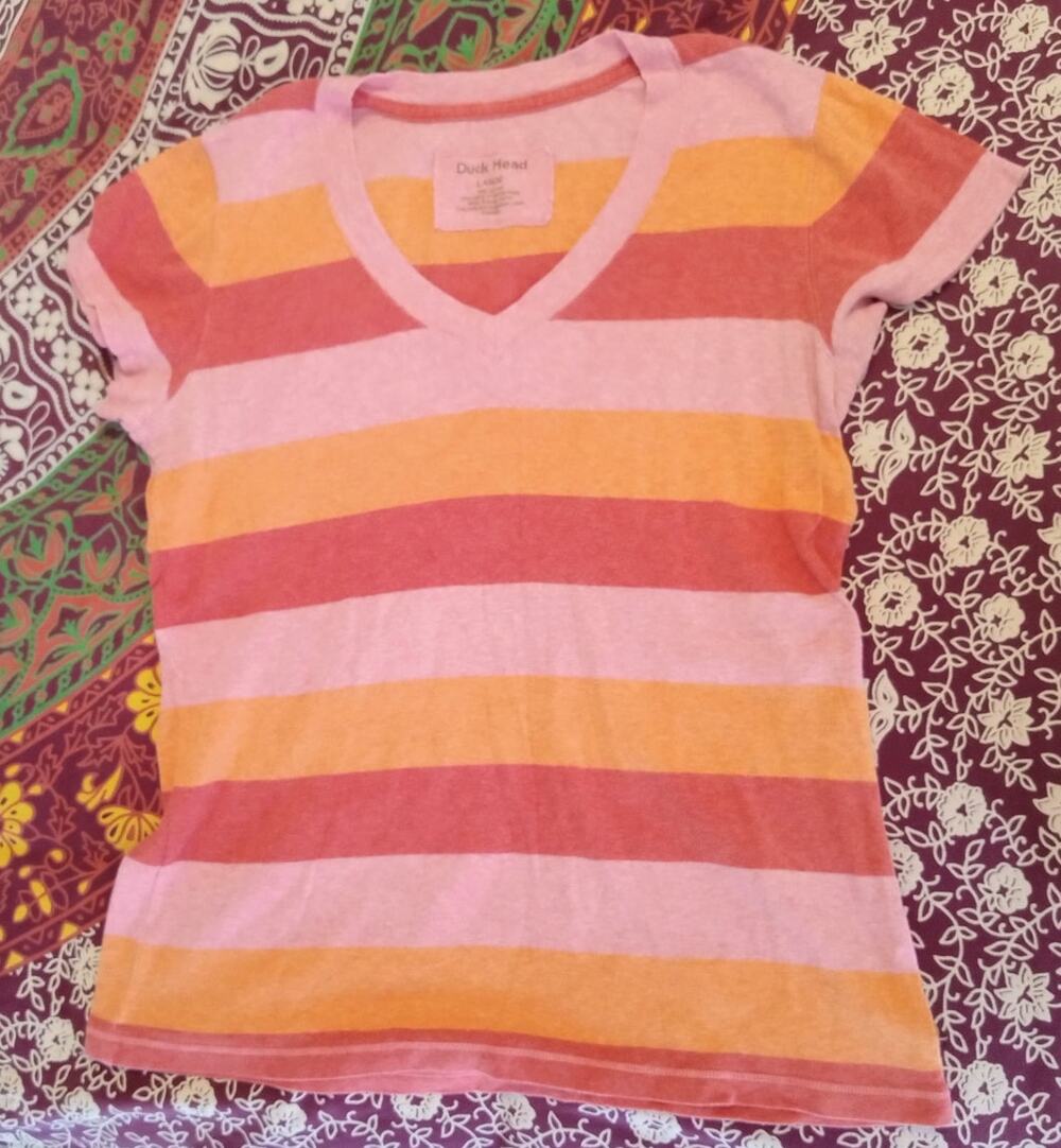 Duck Head Y2K Pink Orange Striped V Neck Women's Tee Shirt 100% Cotton SZ L